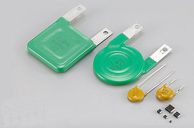Otomotiv 300VAC Metal Oksit Varistor 7mm 07D471K Halojen içermeyen Leadli Varistors
